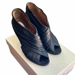 Vintage Martin Margiela Twist Wrap Peep Toe Bootie 2008 black nappa leather